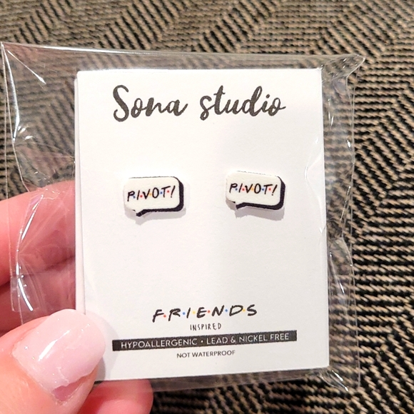 Friends Earrings - Picture 1 of 1